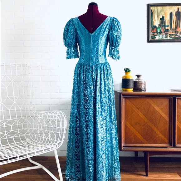 70s Lace Dress made in US by JC Penney - Picture 7 of 9